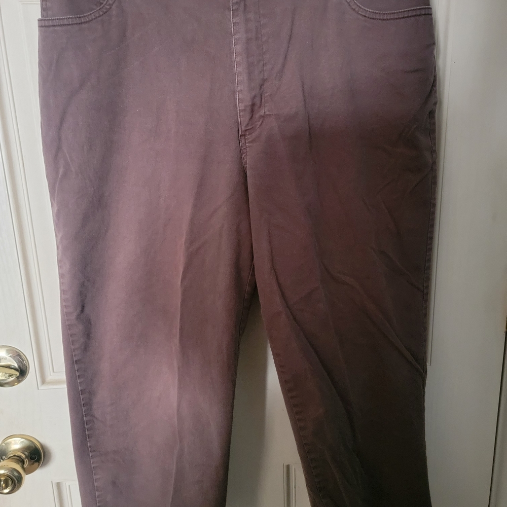 Womans capris